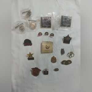 19 Vintage Pins/ Brooches